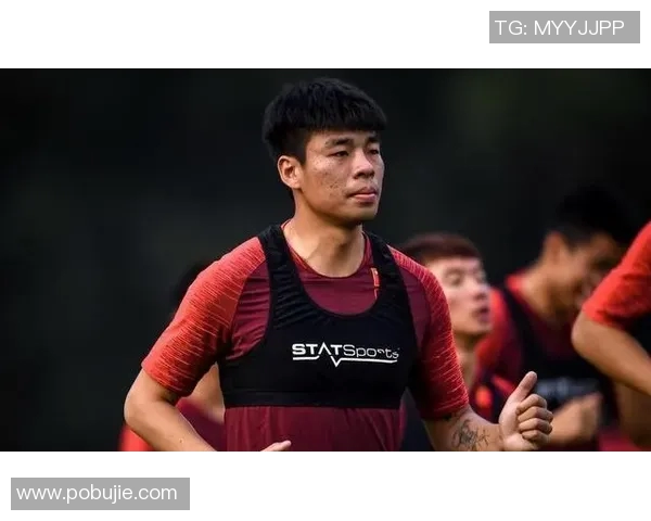 中国足球后卫明星崛起谁将成为最强防线的守护者